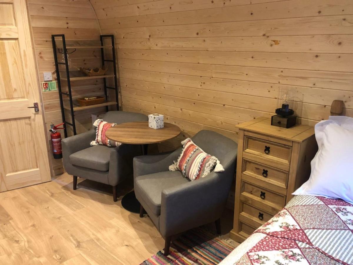 Oak Lodge Pods ローストフト エクステリア 写真